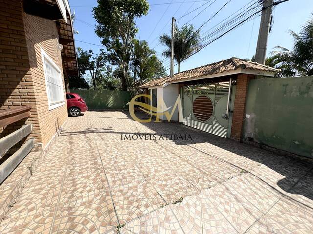 Casa para Venda em Atibaia - 3