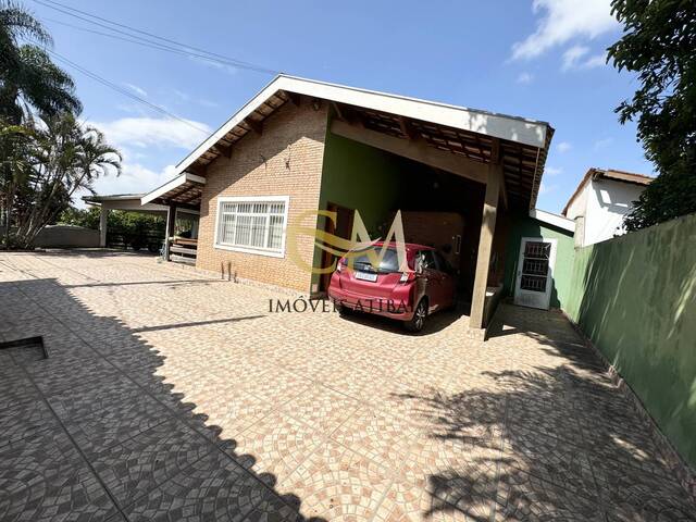 Casa para Venda em Atibaia - 2