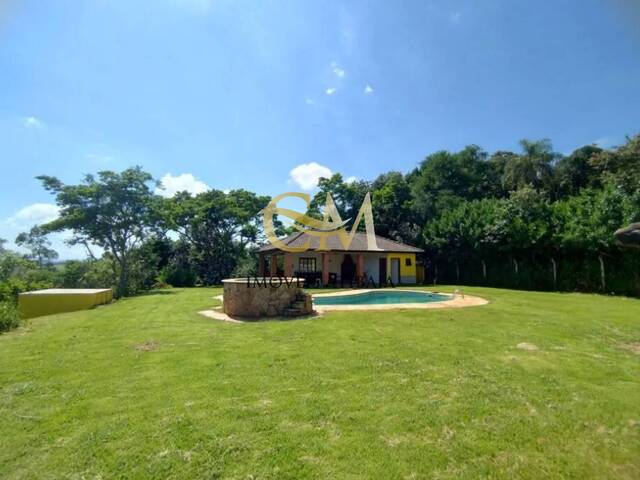 Venda em Estância Santa Maria do Laranjal - Atibaia