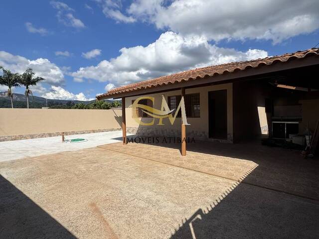 Locação em Pinheirinho - Atibaia