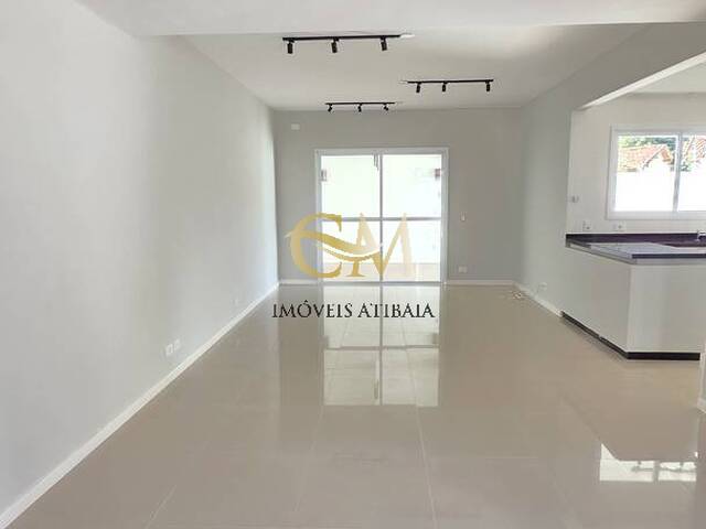 Casa para Venda em Atibaia - 3