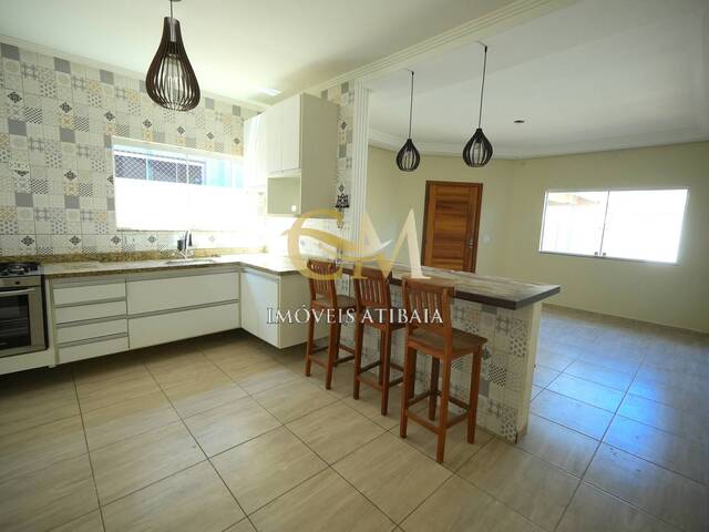 Casa para Venda em Atibaia - 3