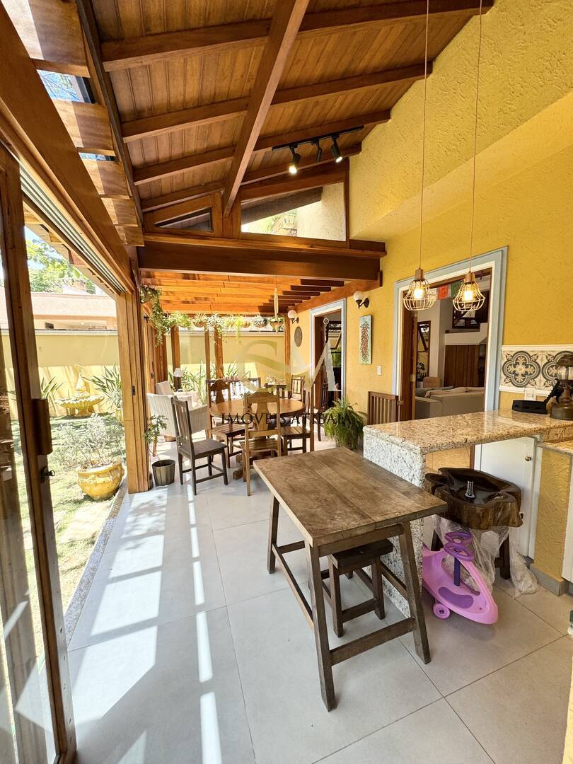 Casa, 3 quartos, 300 m² - Foto 15