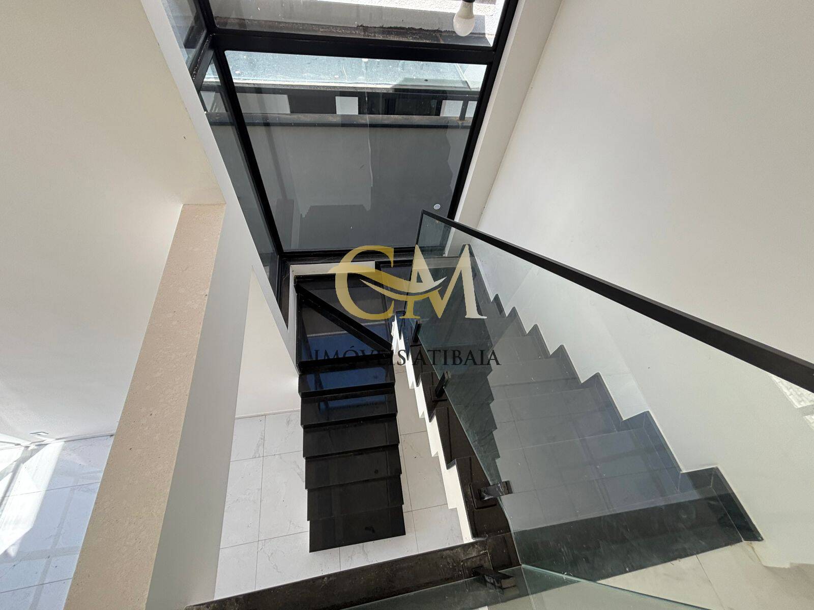 Casa à venda com 3 quartos, 300m² - Foto 10