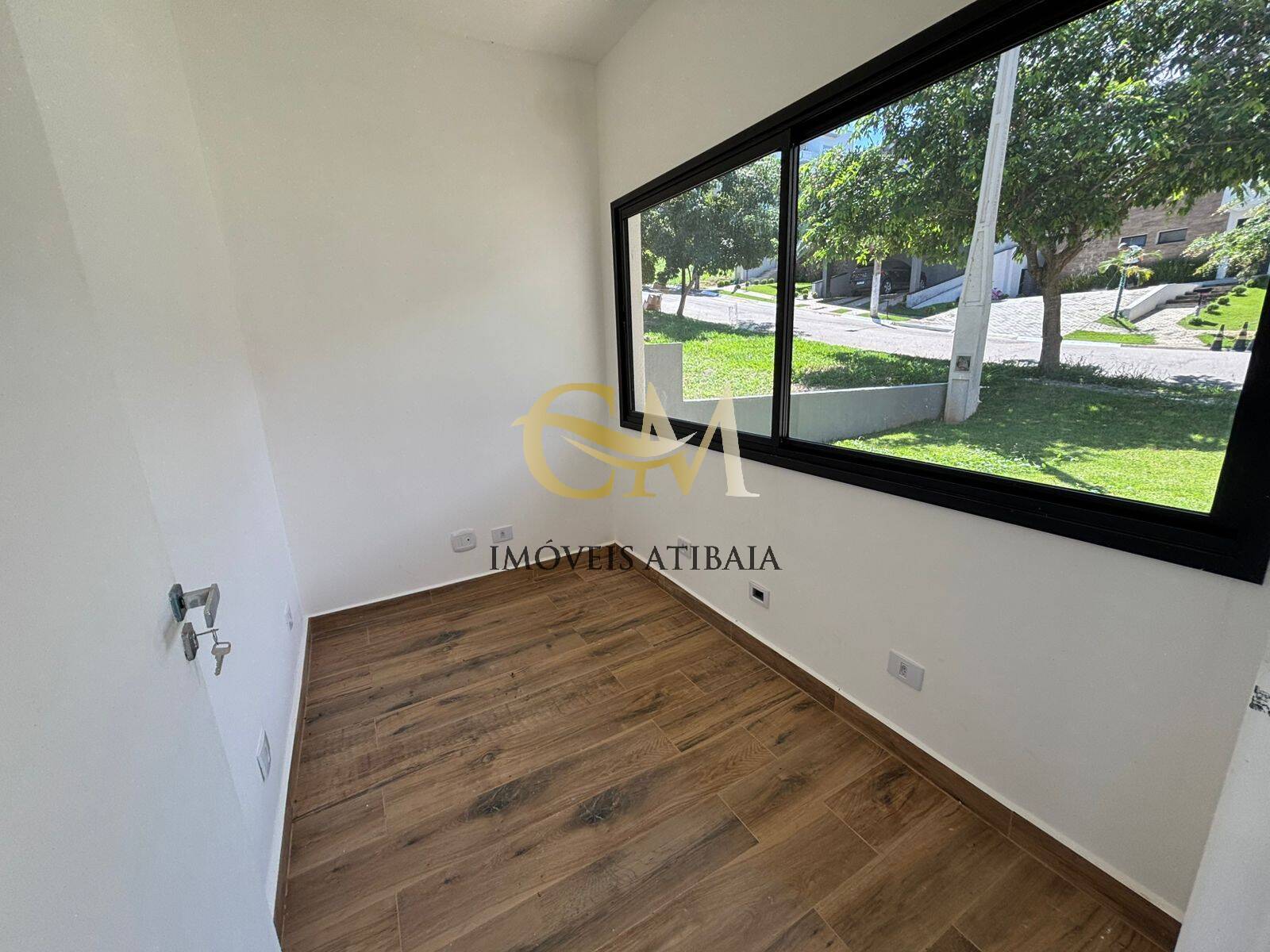 Casa à venda com 3 quartos, 300m² - Foto 7