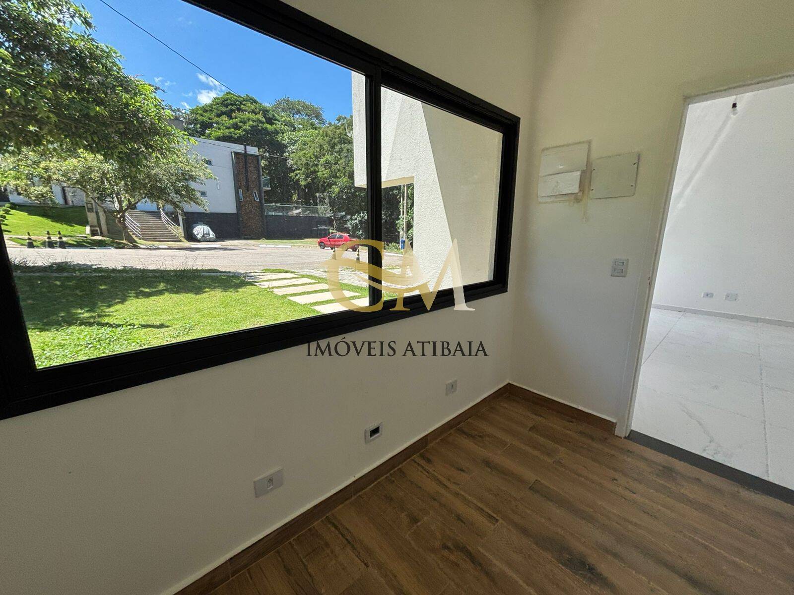 Casa à venda com 3 quartos, 300m² - Foto 8