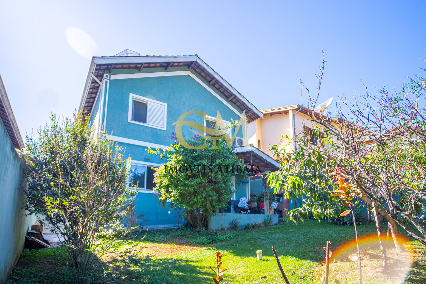 Casa à venda com 3 quartos, 360m² - Foto 2