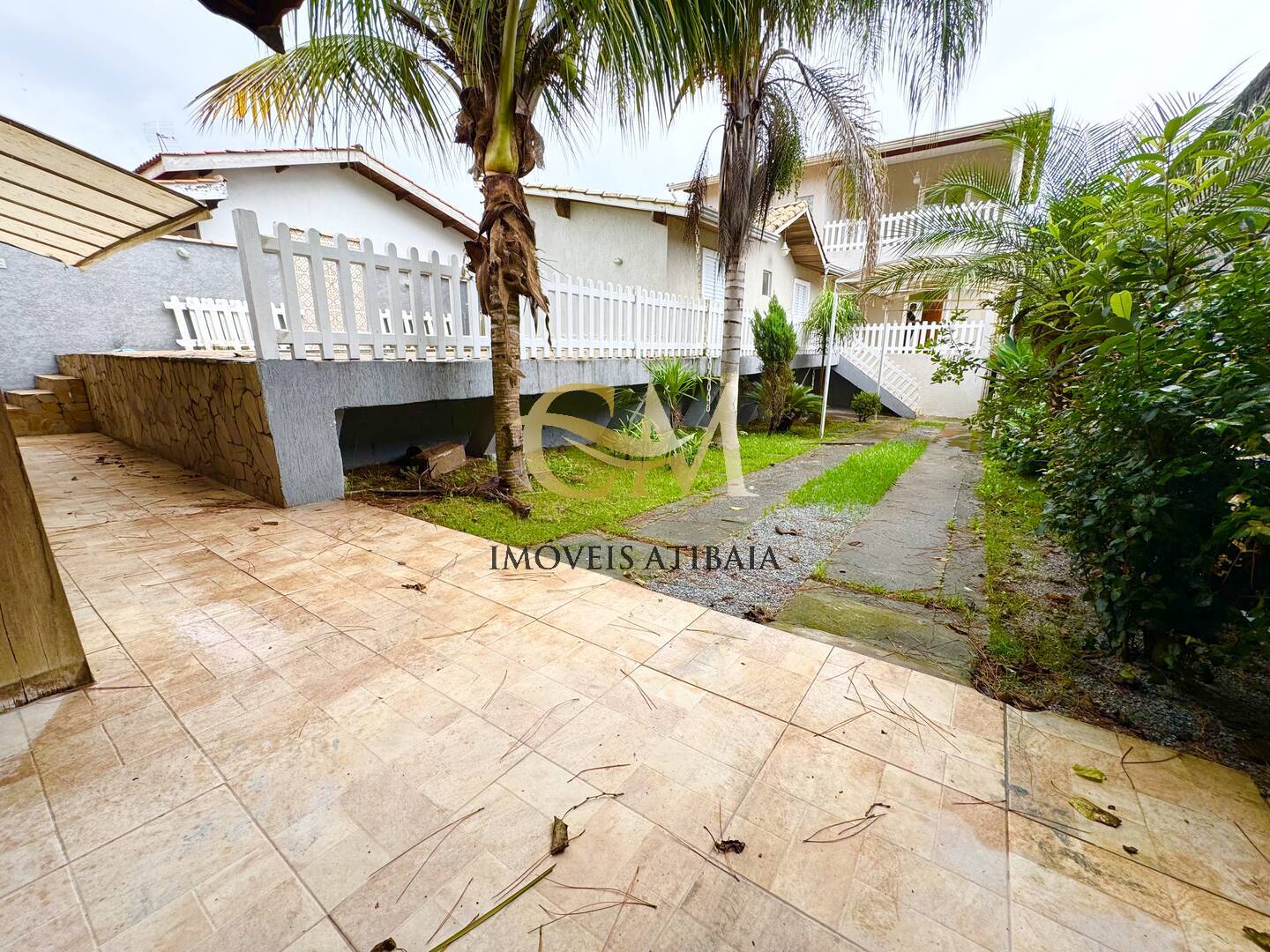 Casa, 4 quartos, 180 m² - Foto 1