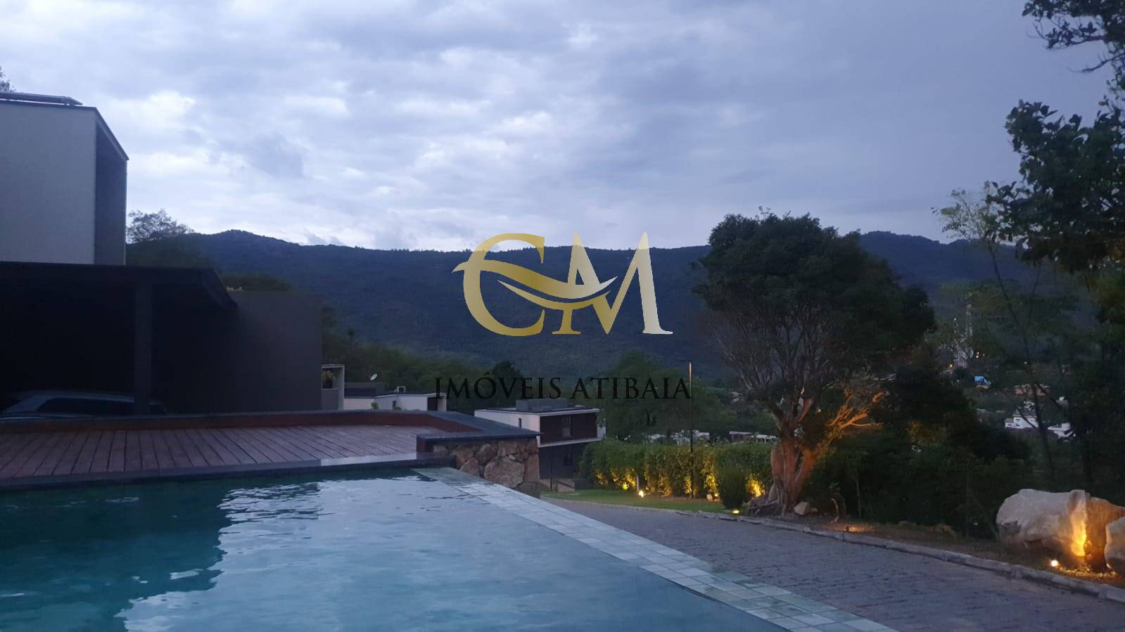 Casa de Condomínio à venda com 3 quartos, 475m² - Foto 3
