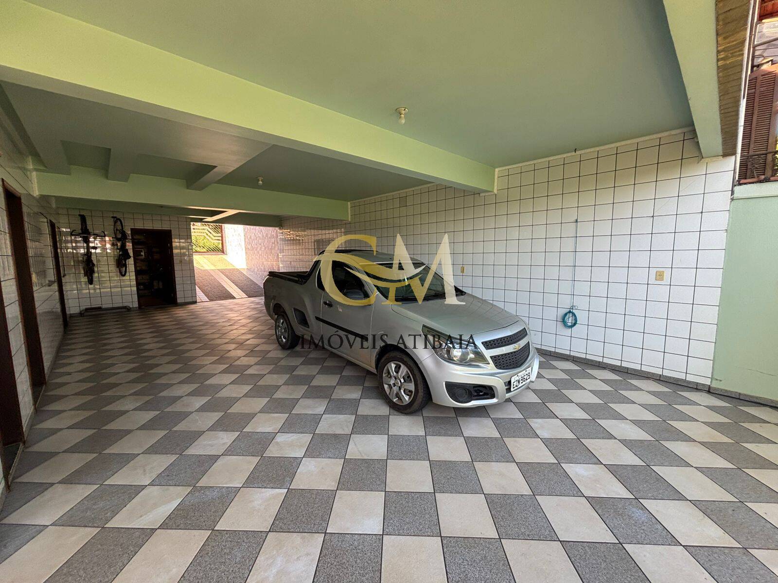 Casa para alugar com 5 quartos, 327m² - Foto 28