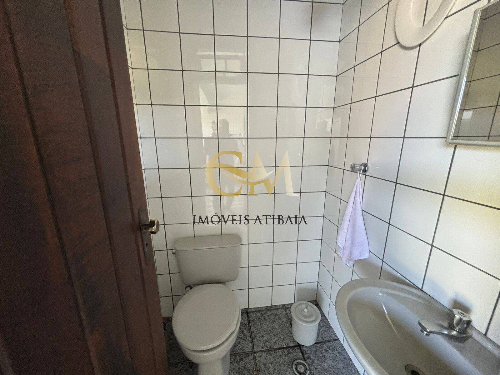 Casa para alugar com 5 quartos, 327m² - Foto 34