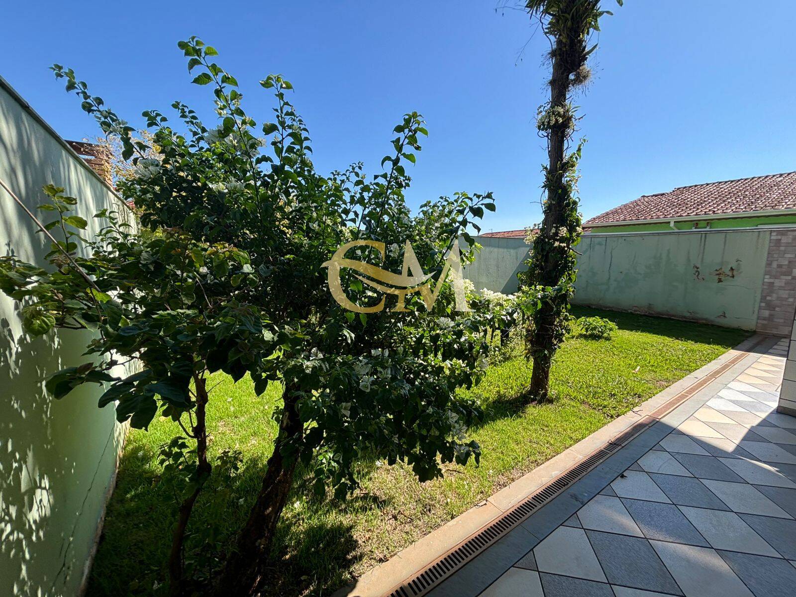 Casa para alugar com 5 quartos, 327m² - Foto 44