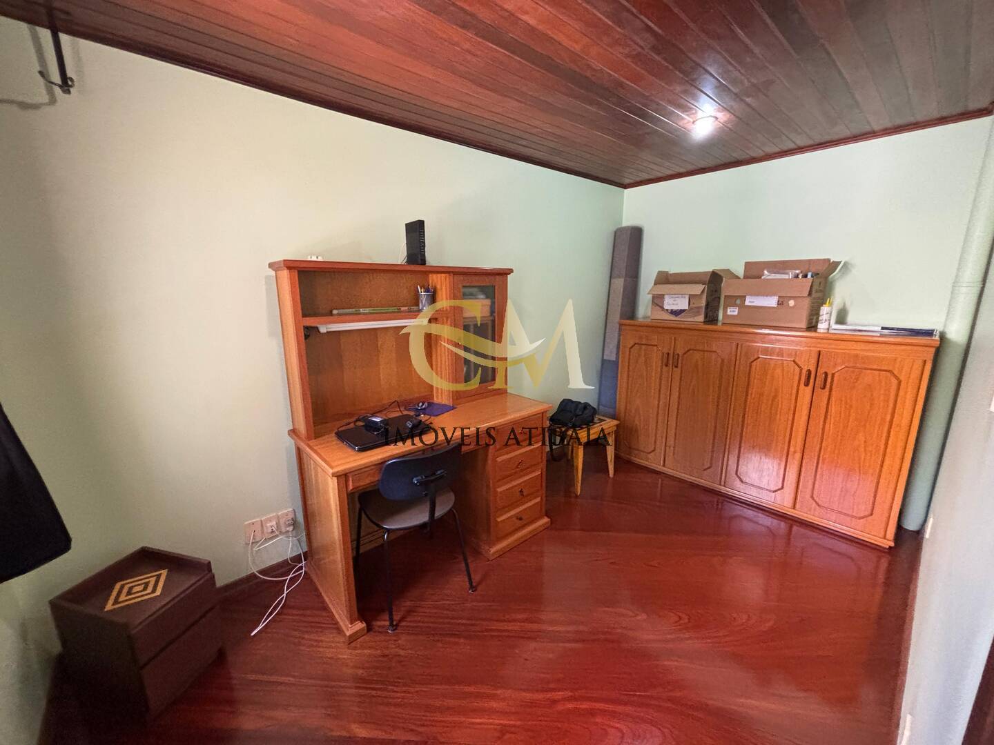 Casa para alugar com 5 quartos, 327m² - Foto 7