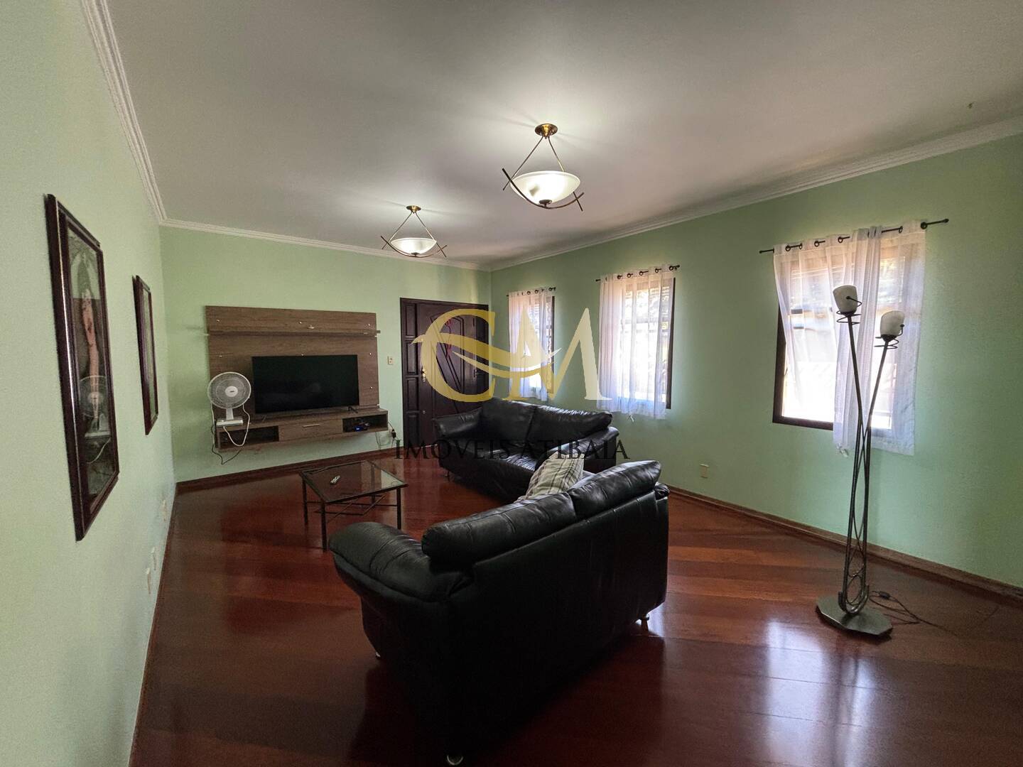 Casa para alugar com 5 quartos, 327m² - Foto 6