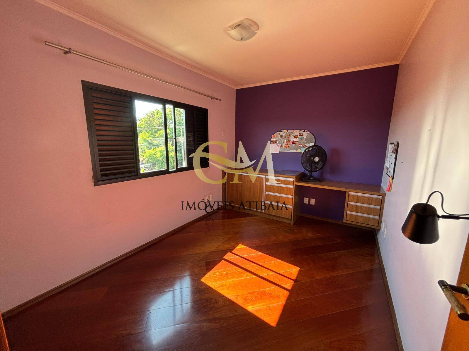 Casa para alugar com 5 quartos, 327m² - Foto 17