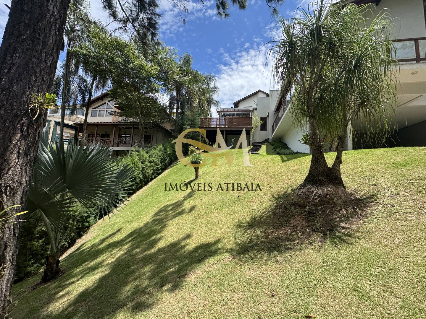 Casa de Condomínio para alugar com 3 quartos, 233m² - Foto 5