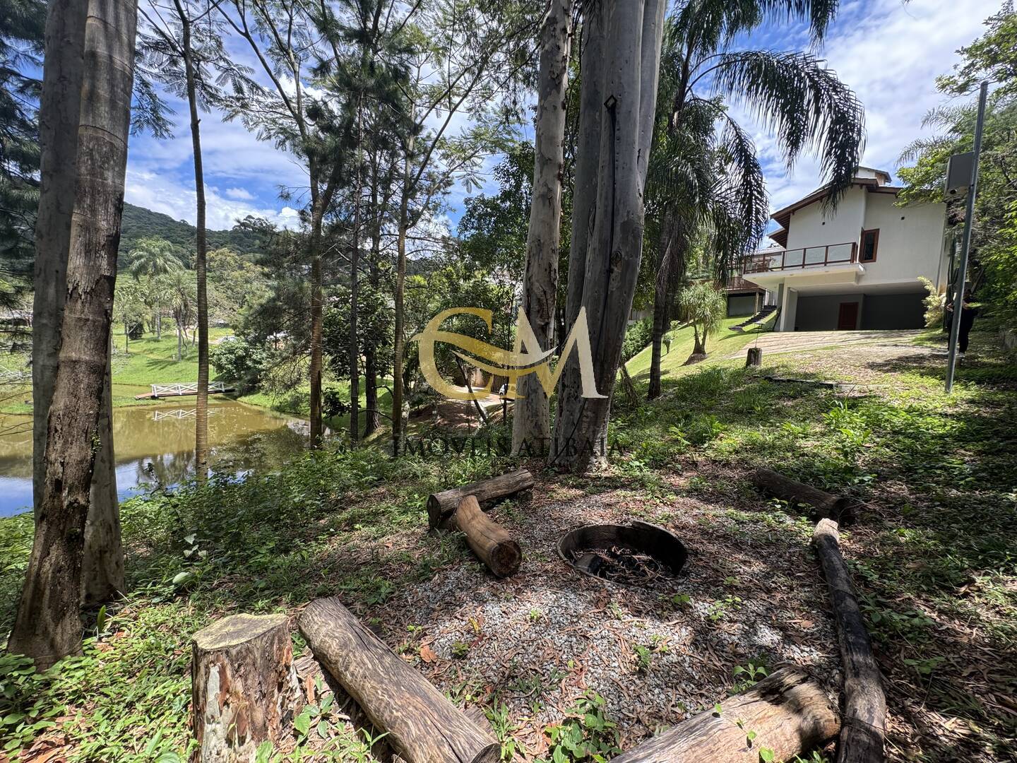 Casa de Condomínio para alugar com 3 quartos, 233m² - Foto 68