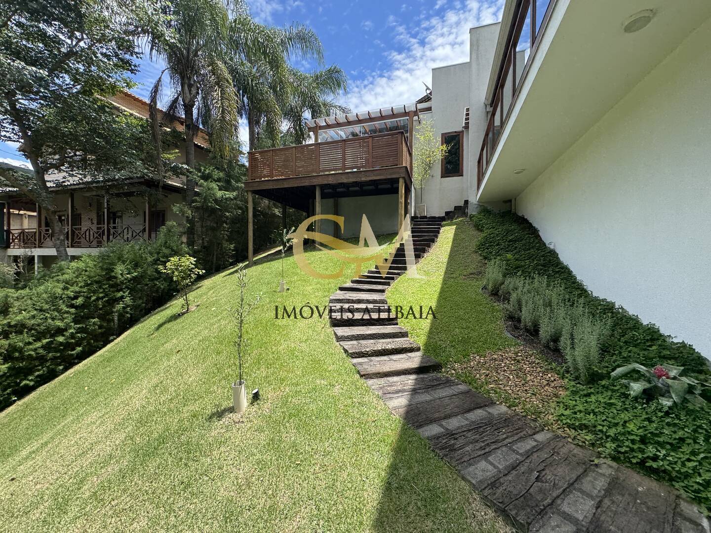 Casa de Condomínio para alugar com 3 quartos, 233m² - Foto 9