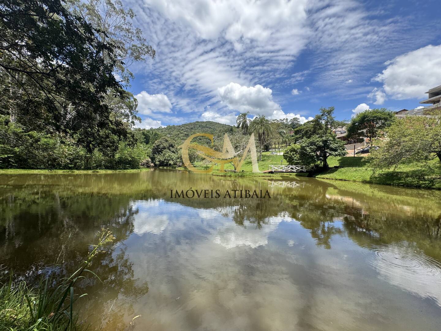 Casa de Condomínio para alugar com 3 quartos, 233m² - Foto 48