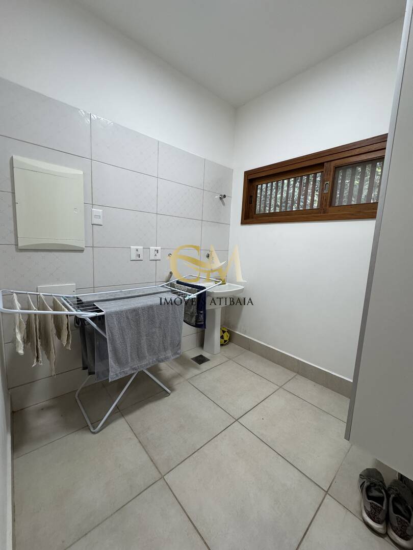 Casa de Condomínio para alugar com 3 quartos, 233m² - Foto 17