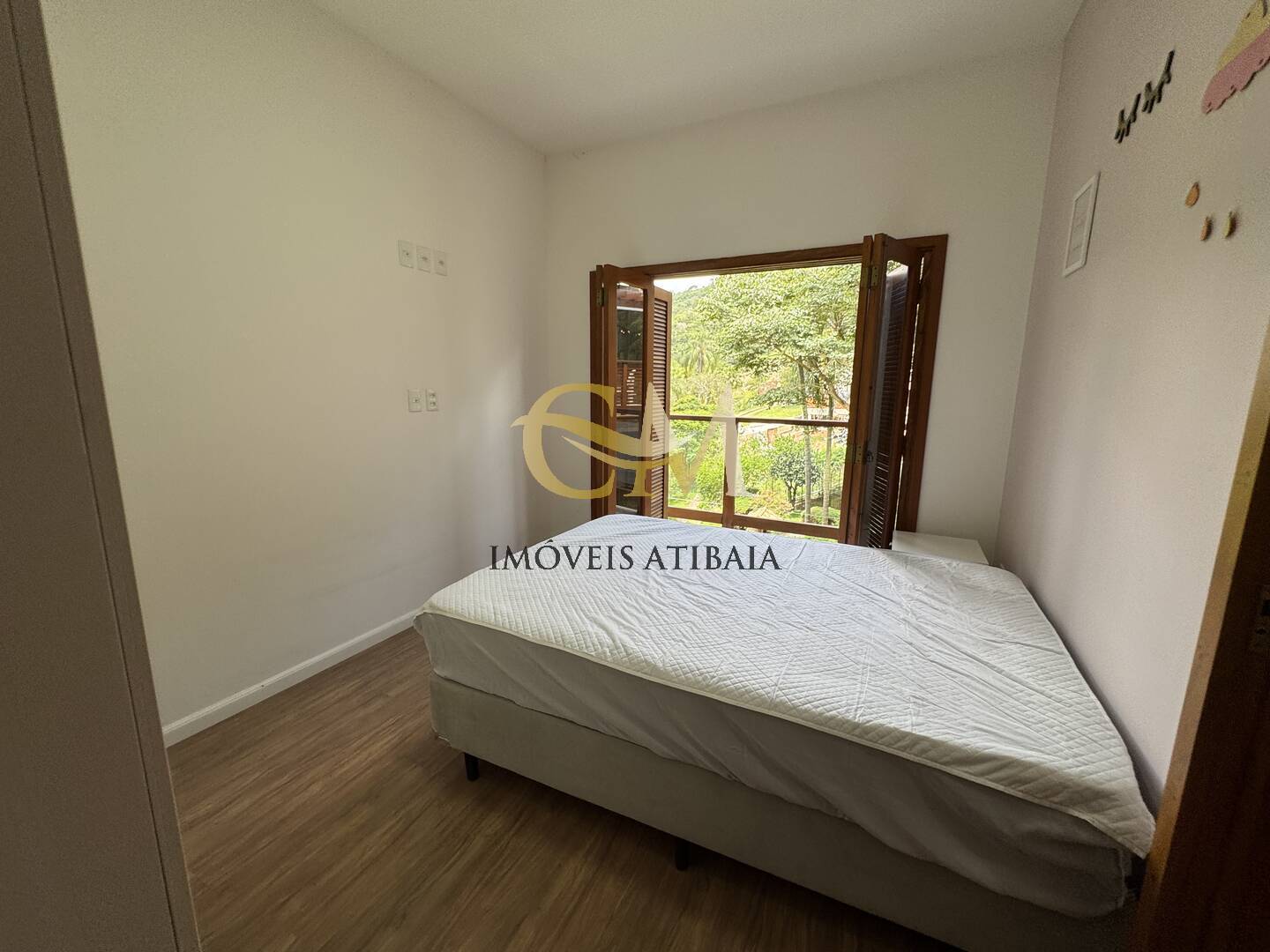 Casa de Condomínio para alugar com 3 quartos, 233m² - Foto 27