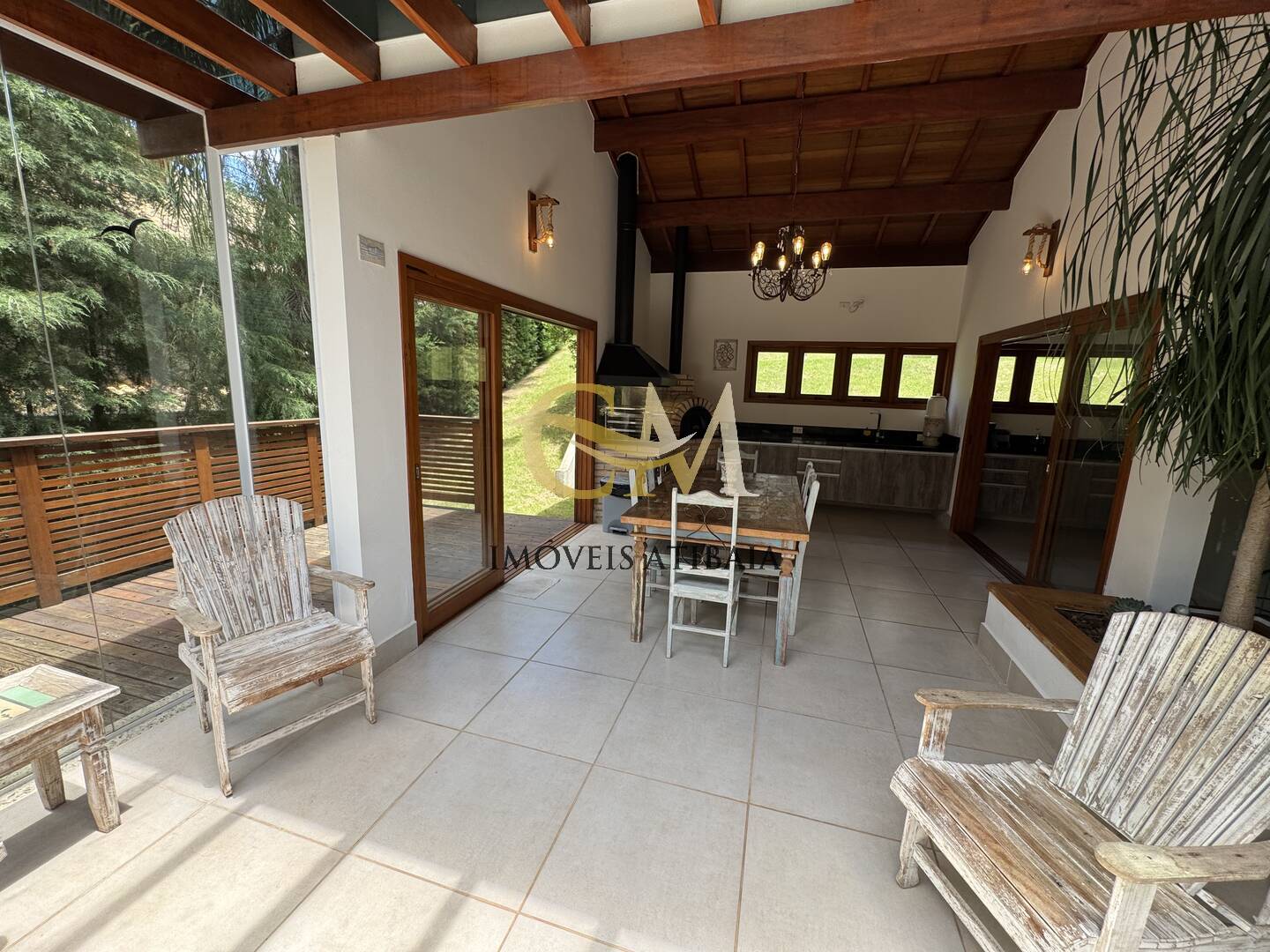 Casa de Condomínio para alugar com 3 quartos, 233m² - Foto 14