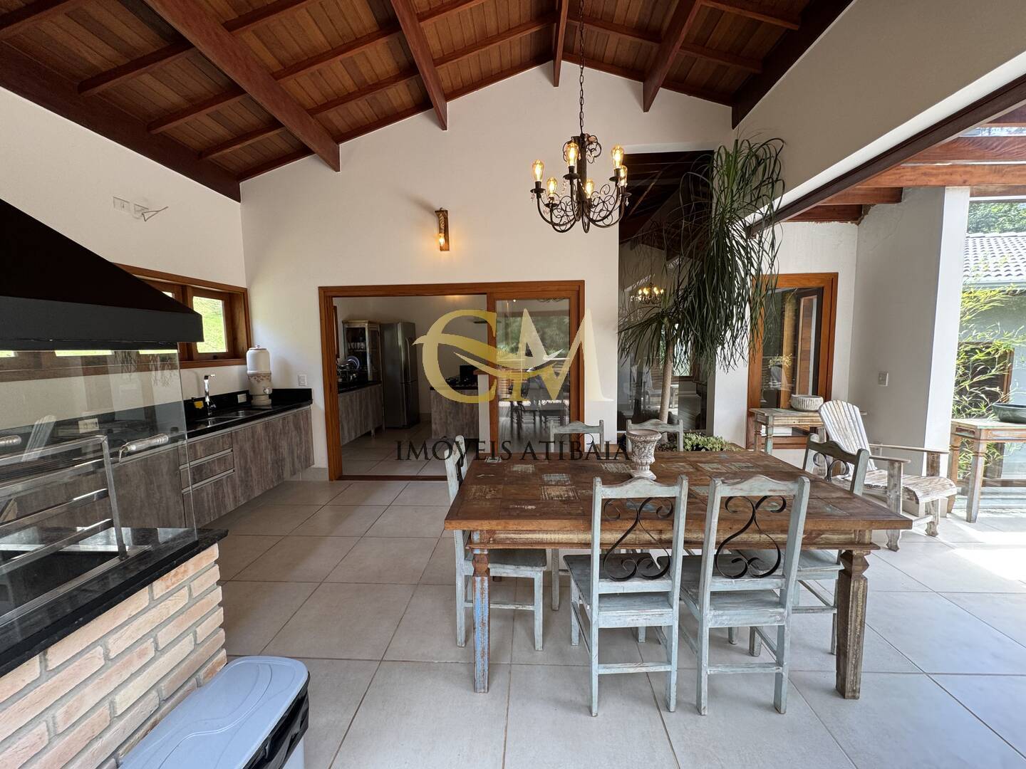 Casa de Condomínio para alugar com 3 quartos, 233m² - Foto 15