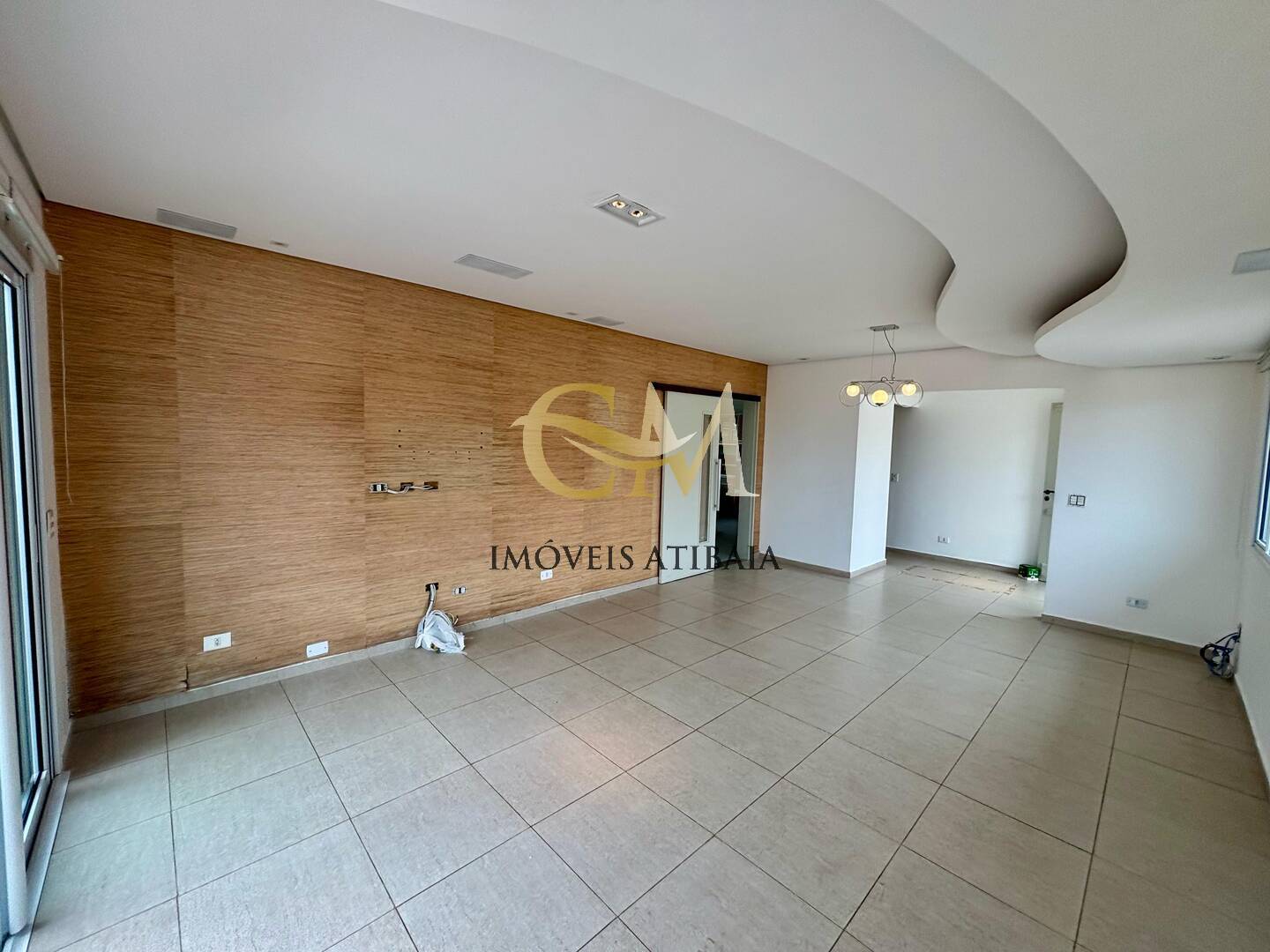 Casa à venda com 3 quartos, 342m² - Foto 3