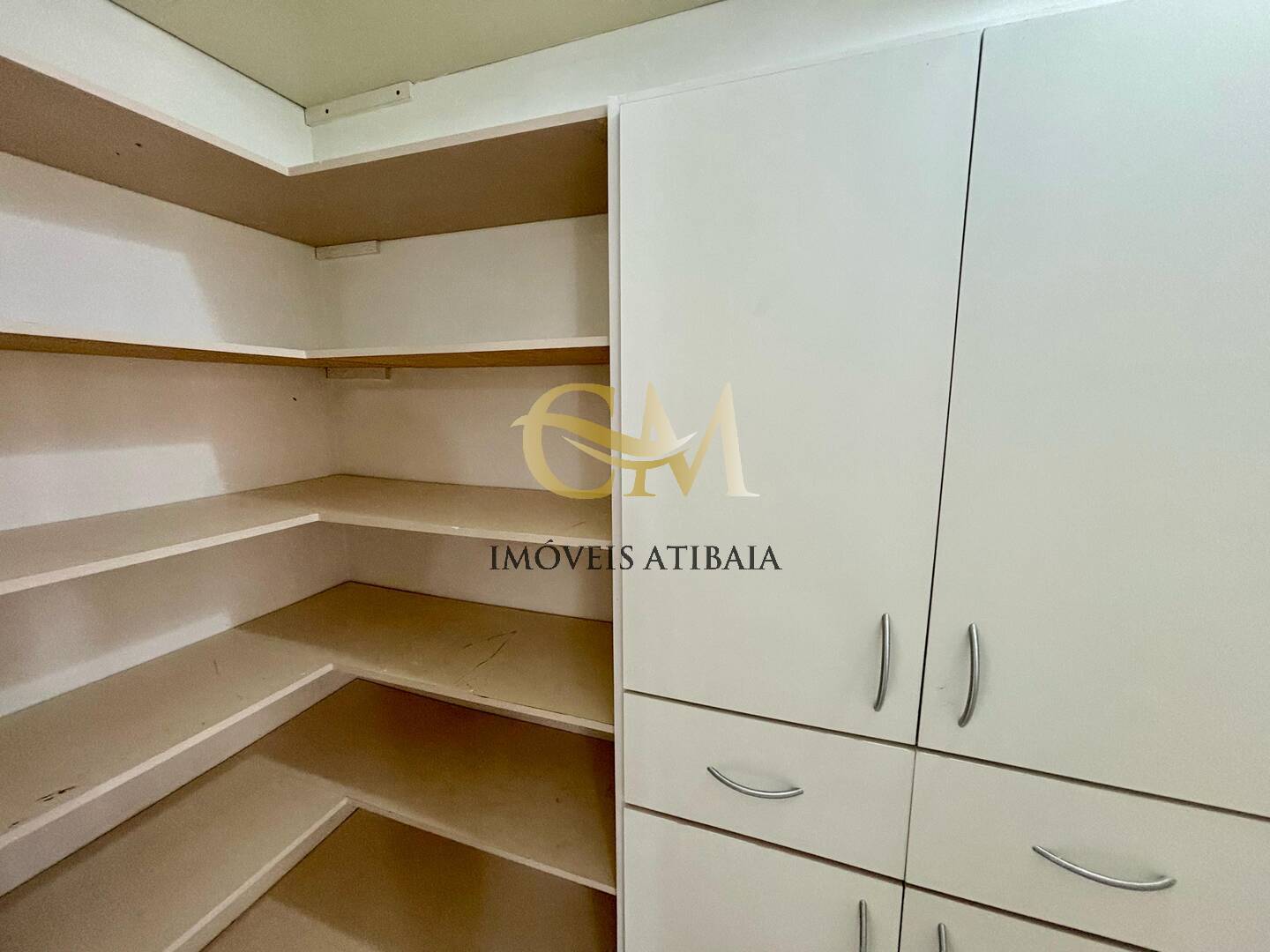 Casa à venda com 3 quartos, 342m² - Foto 9