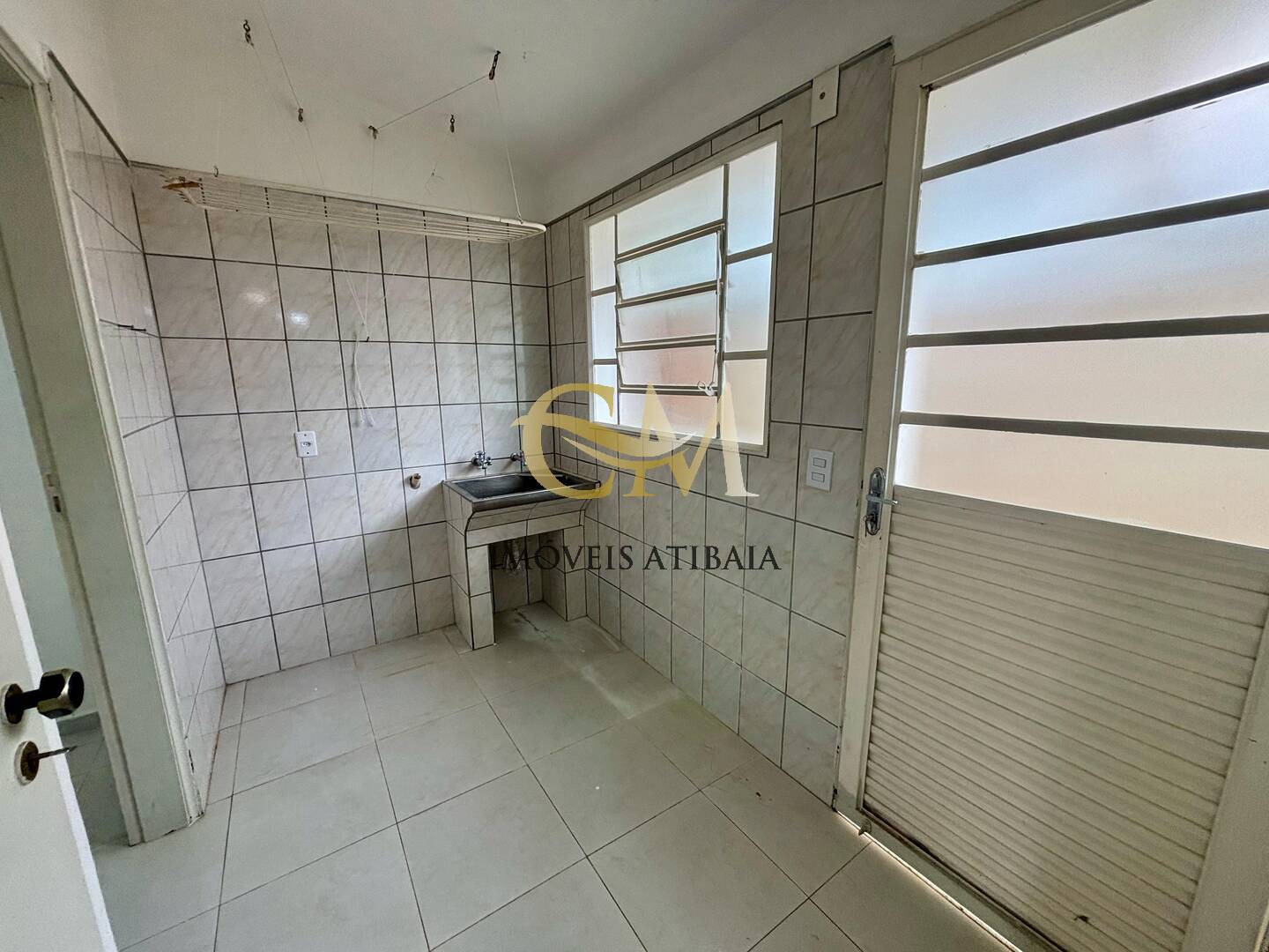 Casa à venda com 3 quartos, 342m² - Foto 10