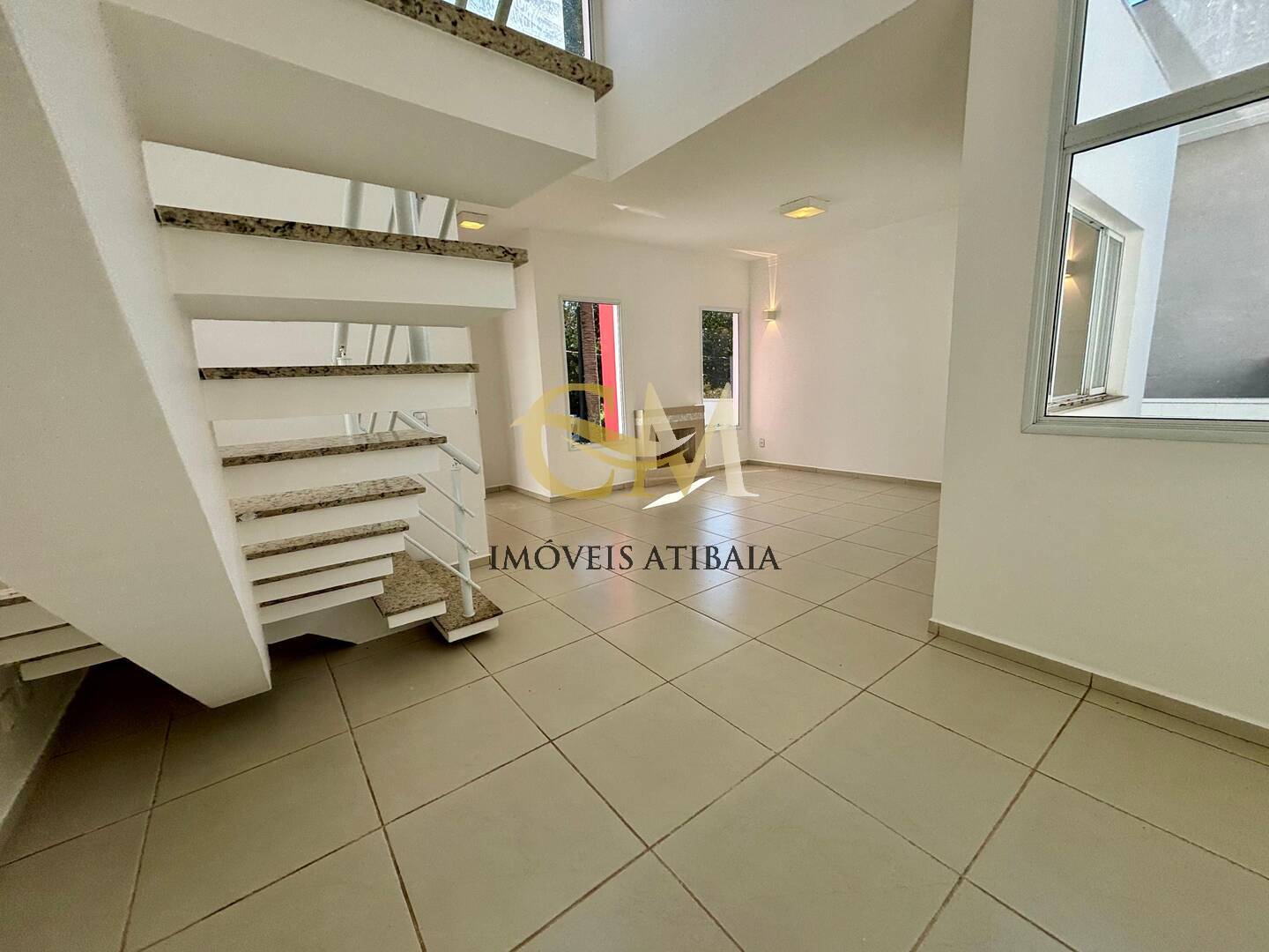 Casa para alugar com 3 quartos, 600m² - Foto 32