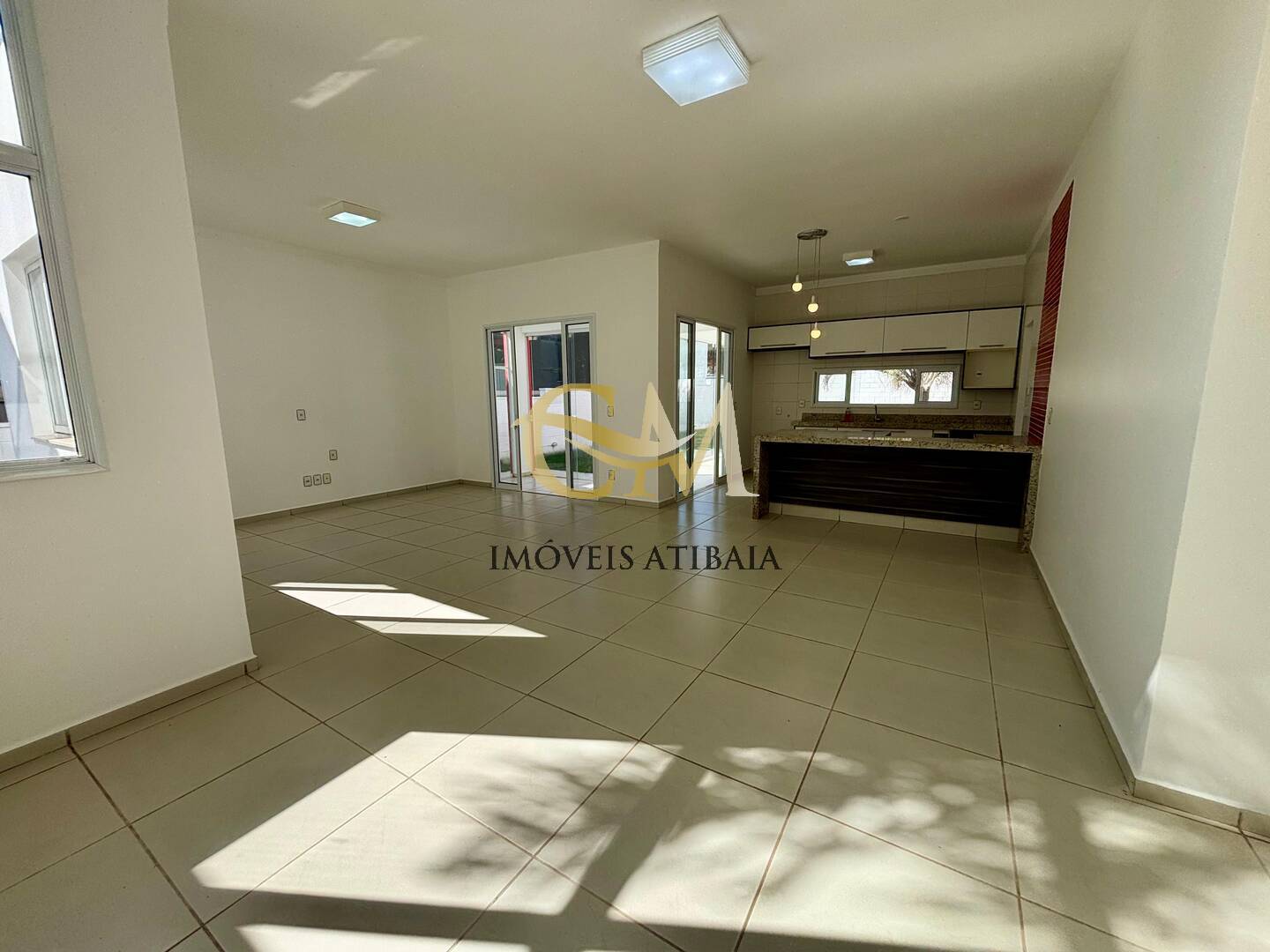 Casa para alugar com 3 quartos, 600m² - Foto 15