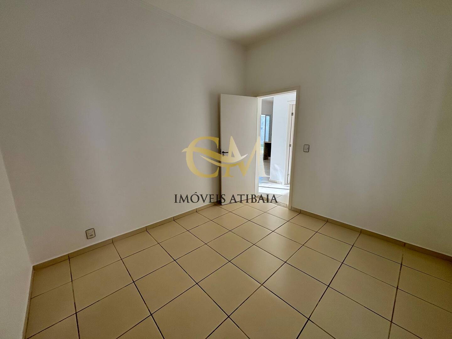 Casa para alugar com 3 quartos, 600m² - Foto 35