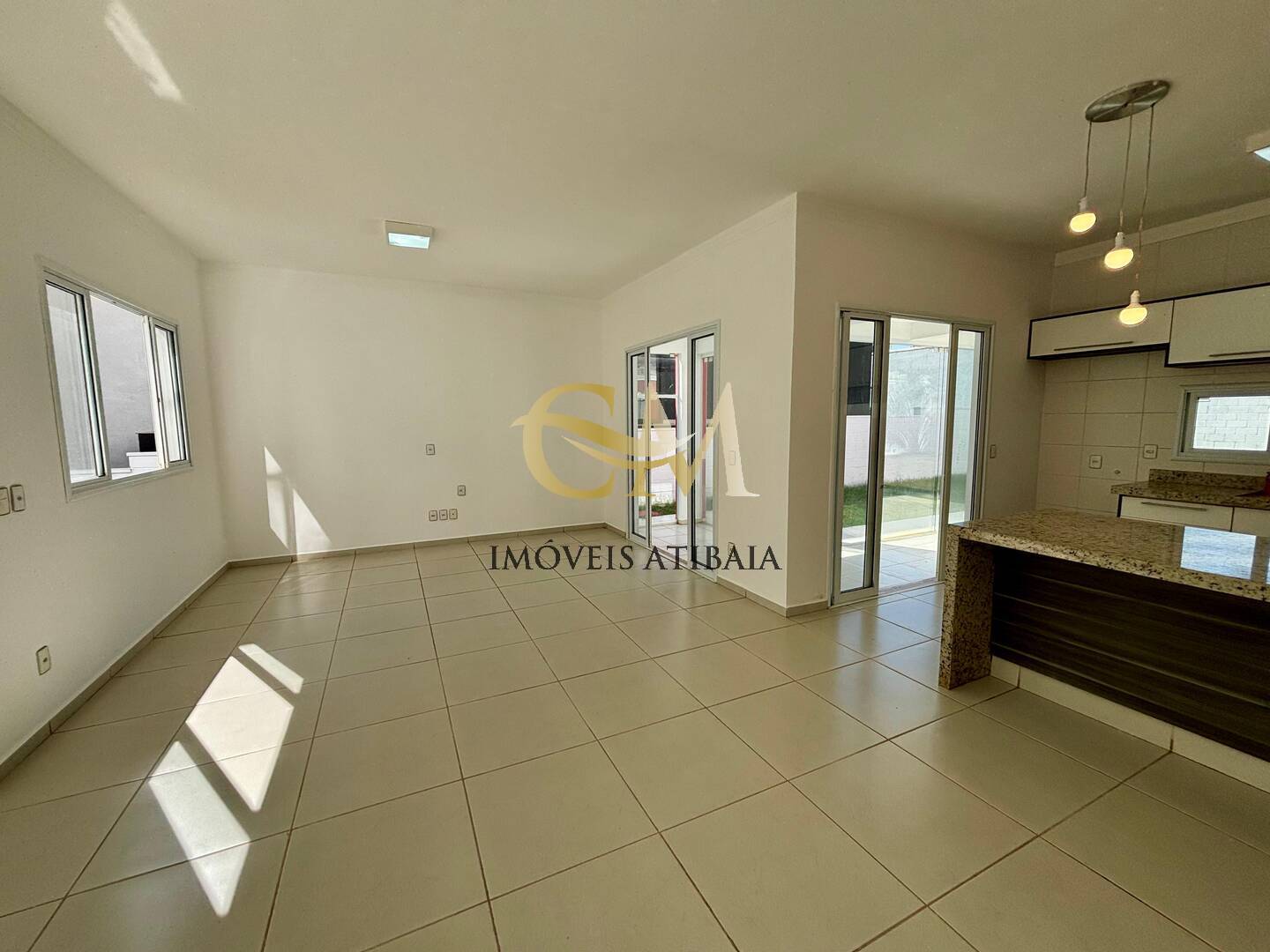 Casa para alugar com 3 quartos, 600m² - Foto 36