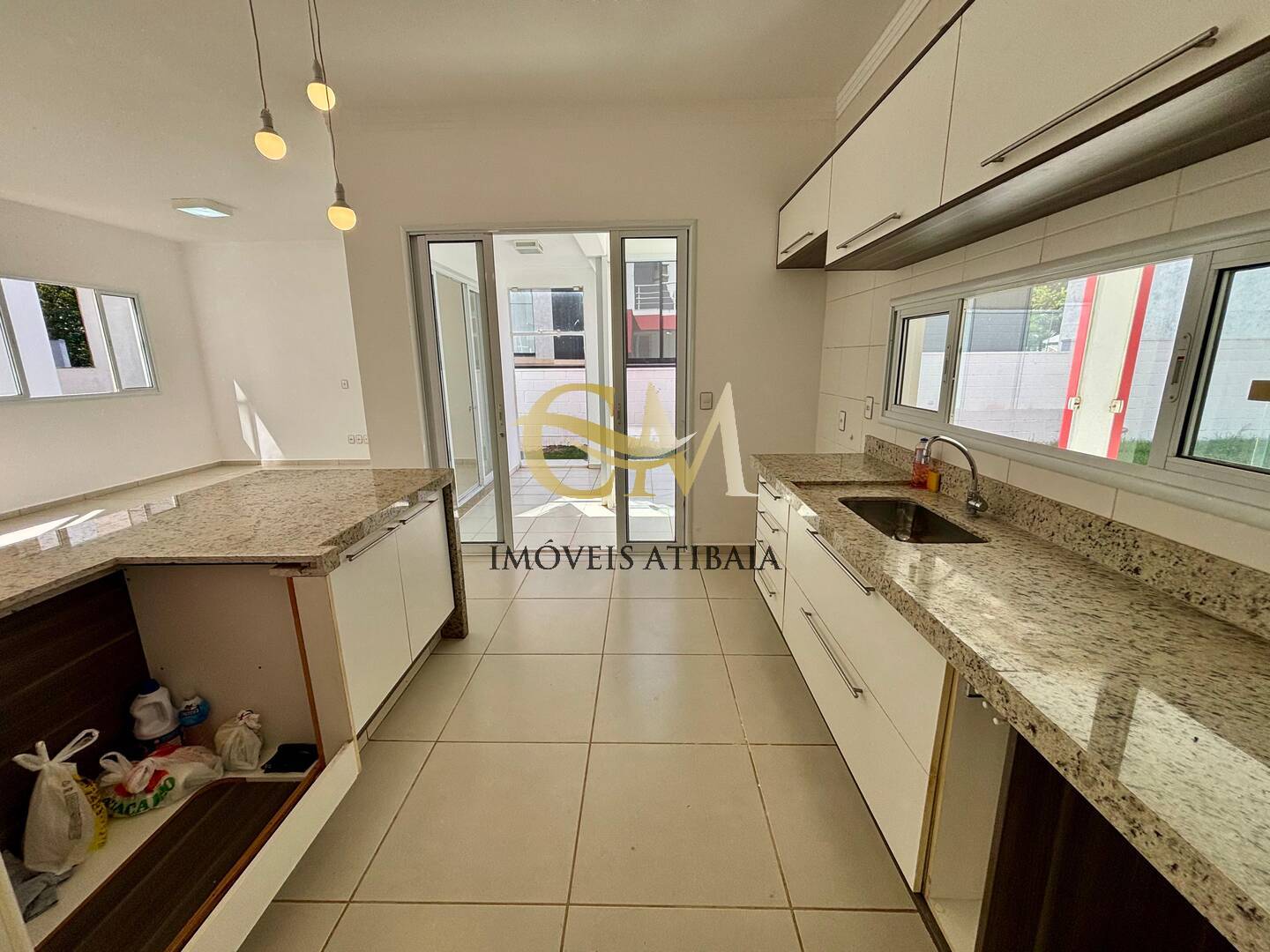 Casa para alugar com 3 quartos, 600m² - Foto 46