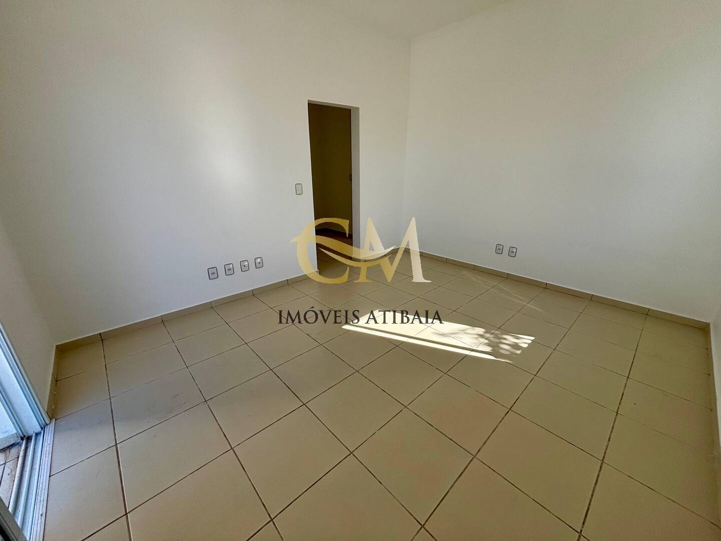 Casa para alugar com 3 quartos, 600m² - Foto 29