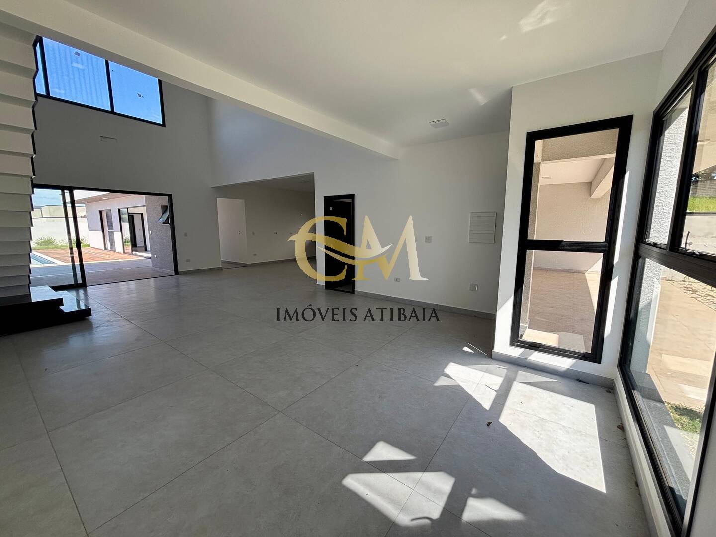 Casa à venda com 4 quartos, 600m² - Foto 13