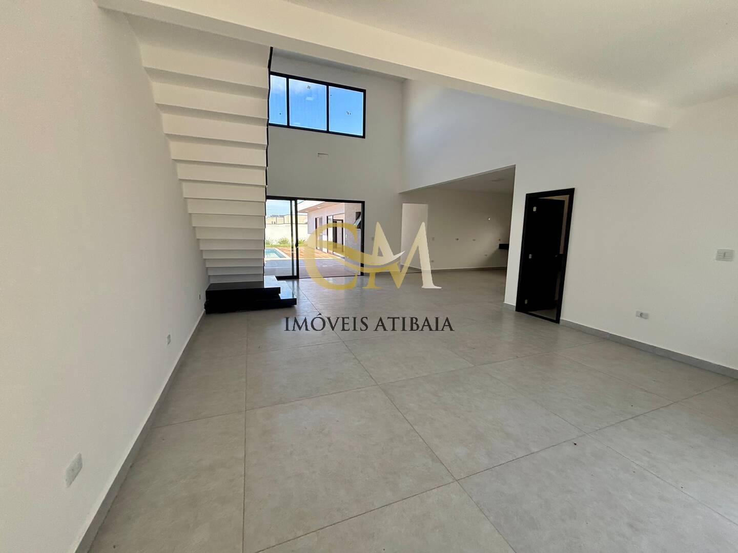 Casa à venda com 4 quartos, 600m² - Foto 12