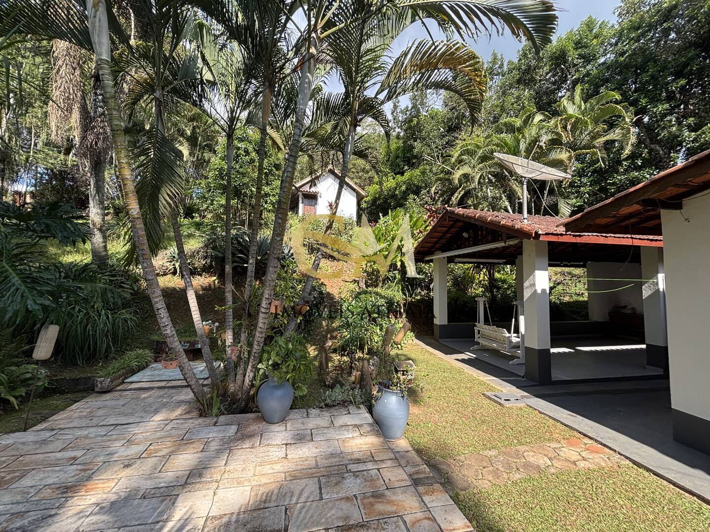 Casa à venda com 3 quartos, 5000m² - Foto 2