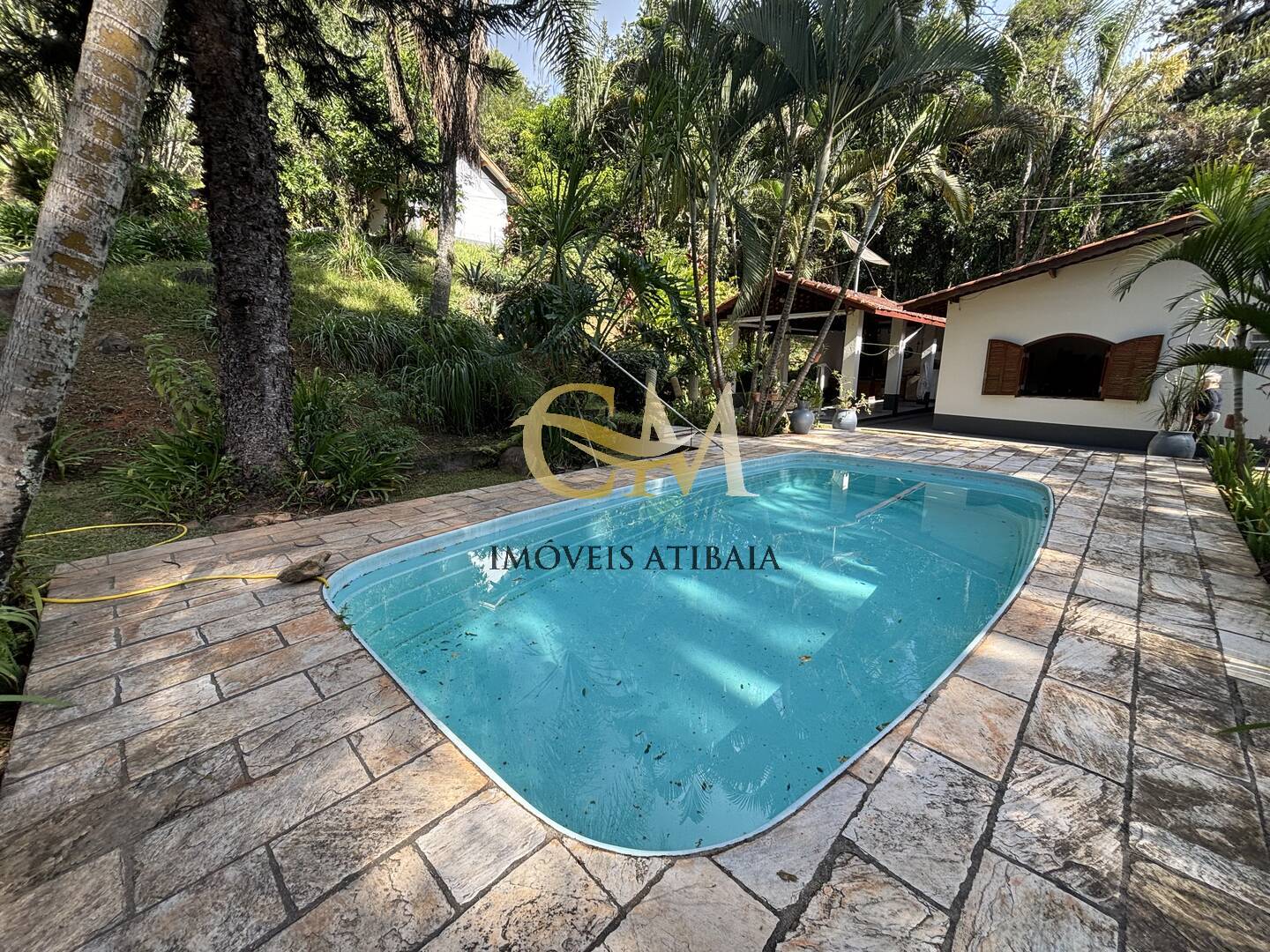 Casa à venda com 3 quartos, 5000m² - Foto 1