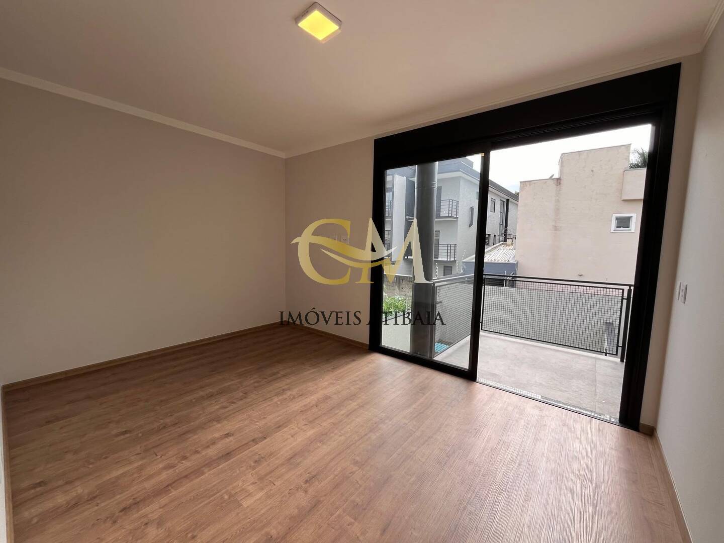 Casa à venda com 3 quartos, 250m² - Foto 10