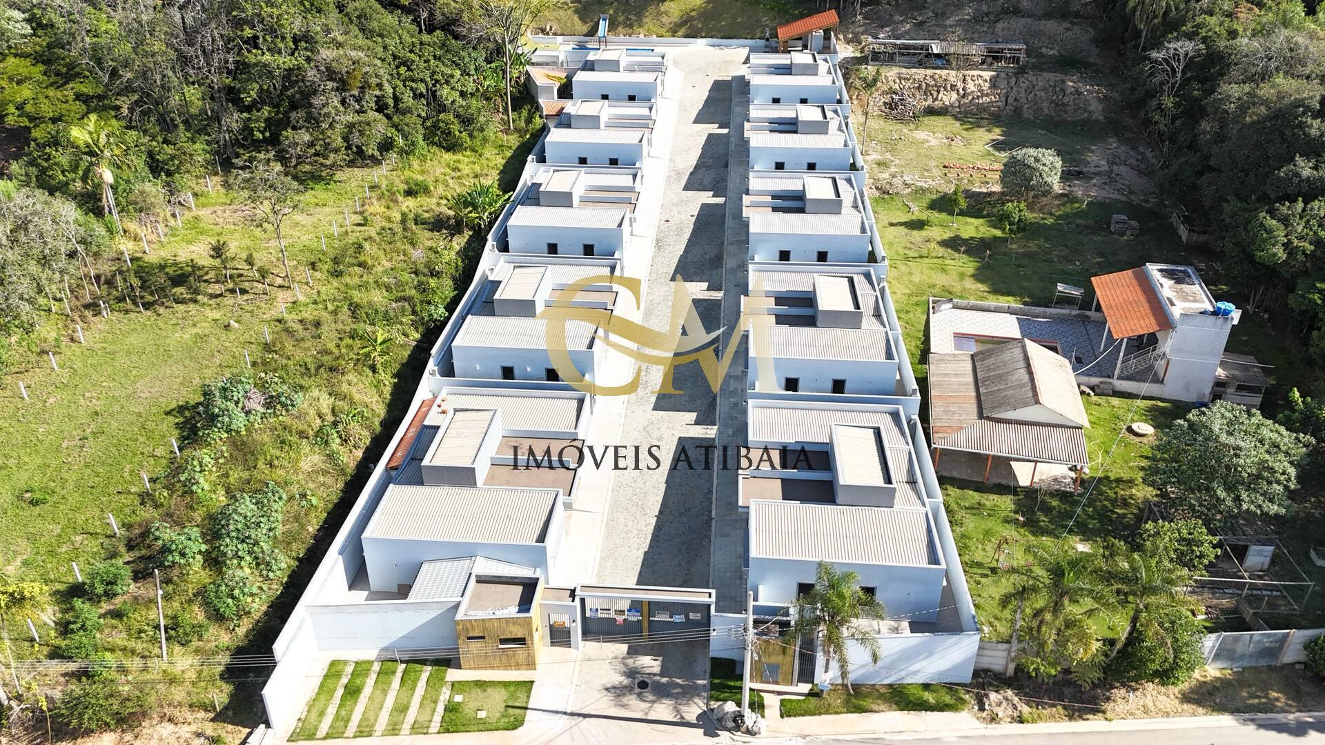 Casa de Condomínio à venda com 2 quartos, 110m² - Foto 1