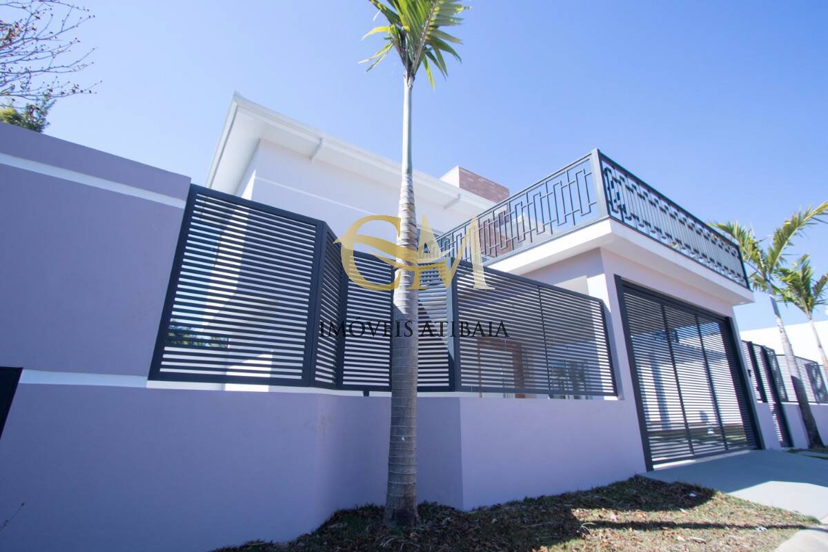 Casa à venda com 3 quartos, 250m² - Foto 2
