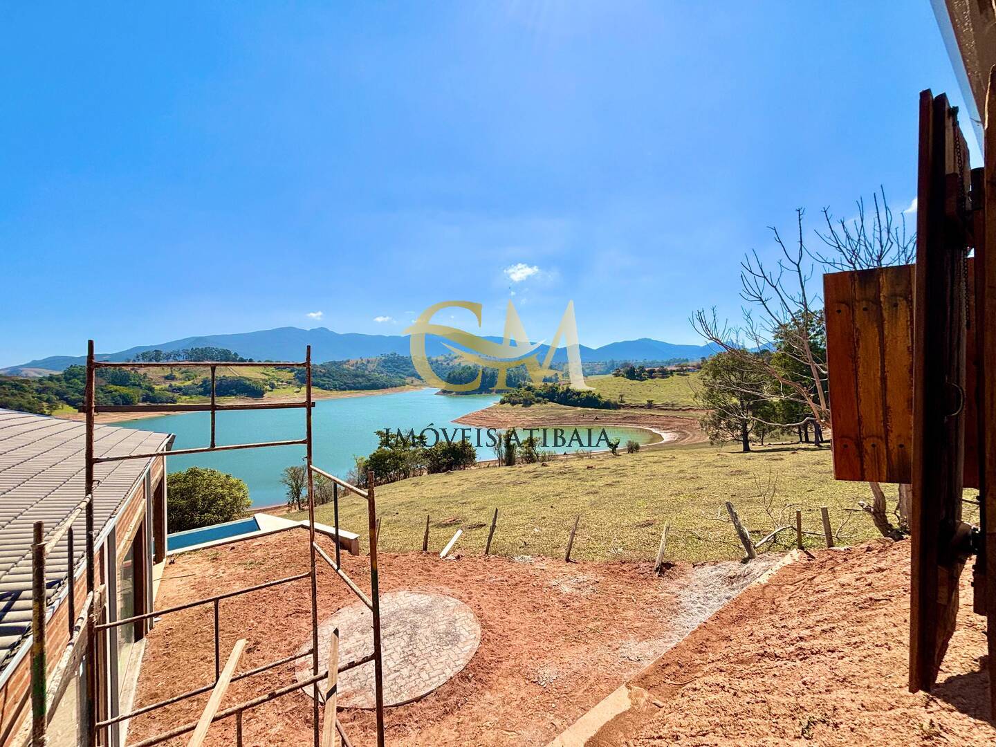 Casa de Condomínio à venda com 4 quartos, 318m² - Foto 17