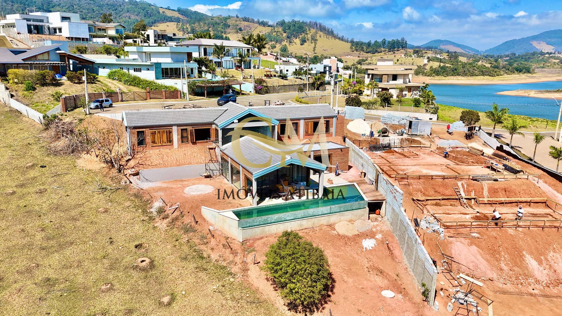 Casa de Condomínio à venda com 4 quartos, 318m² - Foto 40