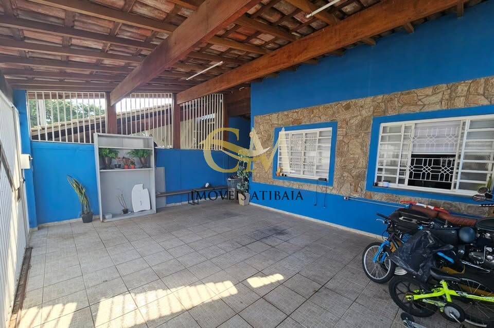 Casa, 3 quartos, 245 m² - Foto 1