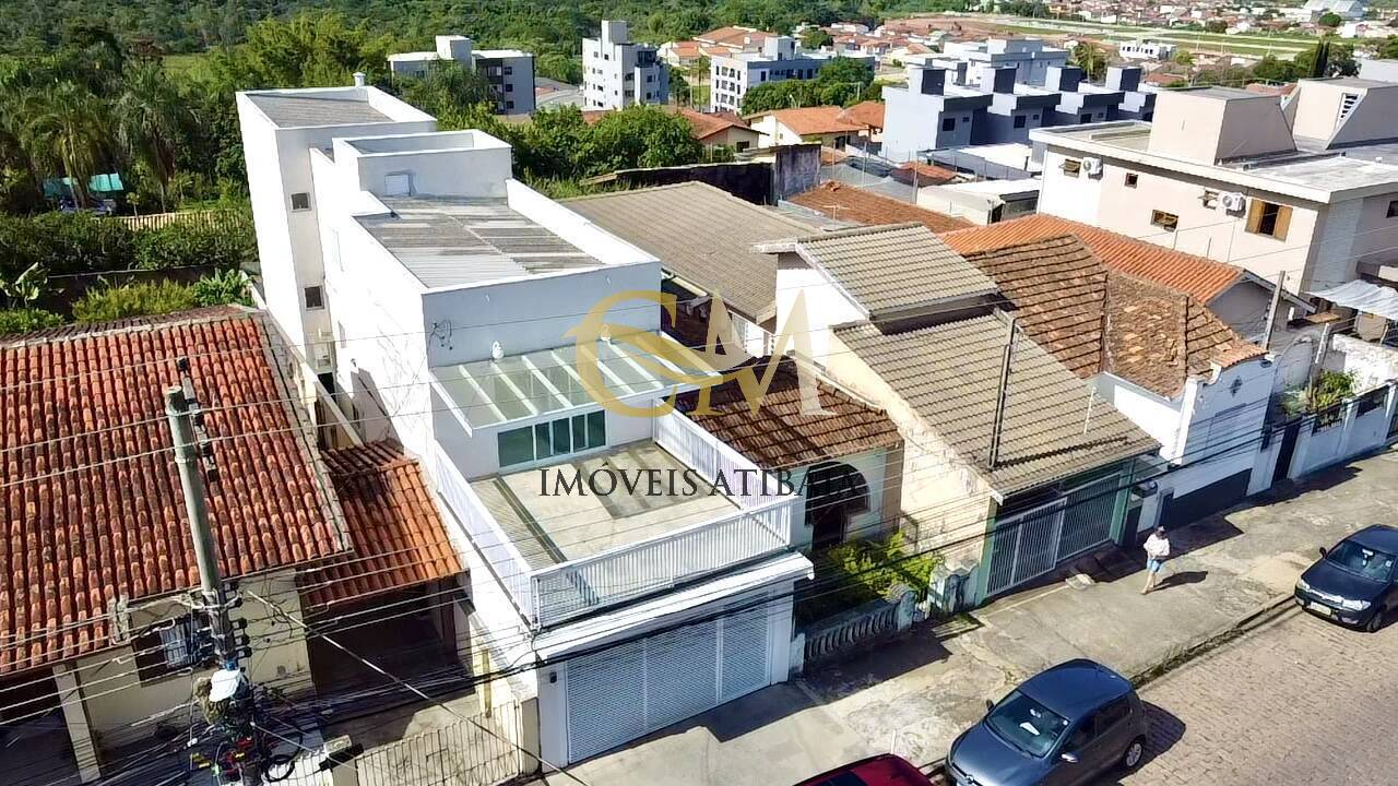 Casa, 7 quartos, 180 m² - Foto 1