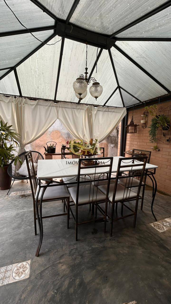 Casa, 5 quartos, 140 m² - Foto 3