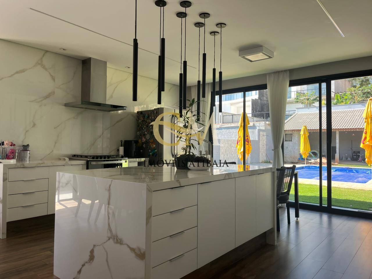 Casa, 4 quartos, 720 m² - Foto 1