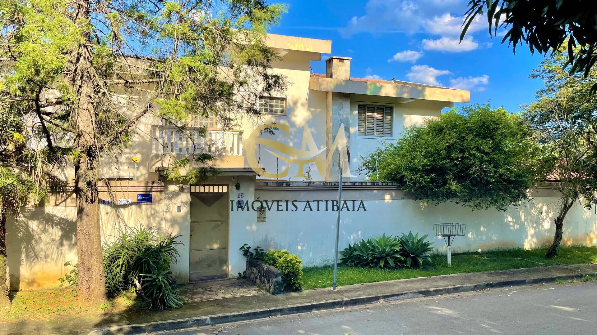 Casa, 4 quartos, 378 m² - Foto 1